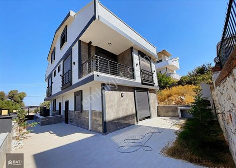 Didim Hisar Mahallesinde Satılık Triplex Villa
