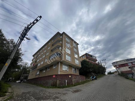 Bilgin Emlaktan Merkezi Konumda Geniş Kulanışlı 3+1 Garajlı Satılık Daire