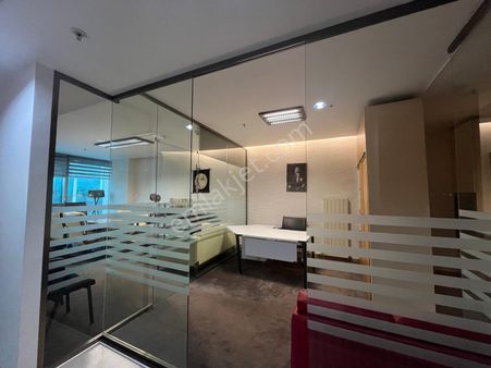 Nish İstanbul 87 M2 Karşılama Ve Toplantı Alanlı Kiralık Eşyalı Ofis