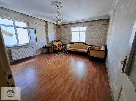 Metro Ve Tramvay Yakın Dubleks Daire 4+2 Odalı Satılık Daire