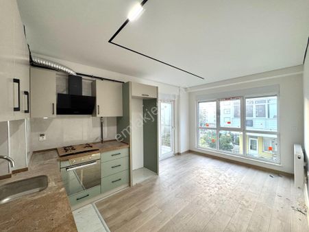 Kızıltoprakta Doğalgazlı Katta 1+1 Satılık Daireler