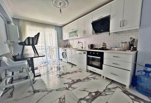 Bademlik Cadde Üzeri Kat'ta Asansör'lü Full Yapılı 3+1 Fırsat!!