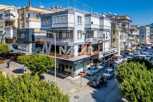 Alanya Merkez Şekerhane’de Kiralık 2+1 Ofis / İşyeri