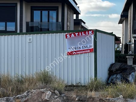 Yazır Nesibe Aydın Okulları Yanı 1710 Köşe Satılık Arsa