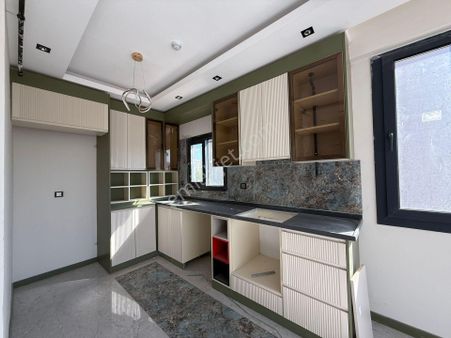 Karınca'dan 75.yıl'da Yola Yakın, Site İçi Kaliteli 1+1 Satılık!