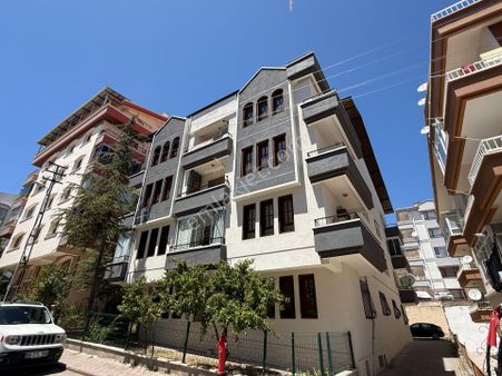 5+1 Çift Girişli 2daire Olmaya Uygun 3banyolu Bölgenin Emsalsizi