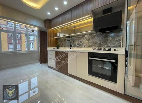 Beylikdüzü'nde İster Yatırımlık İster Oturumluk 2+1 Şık Dairemiz