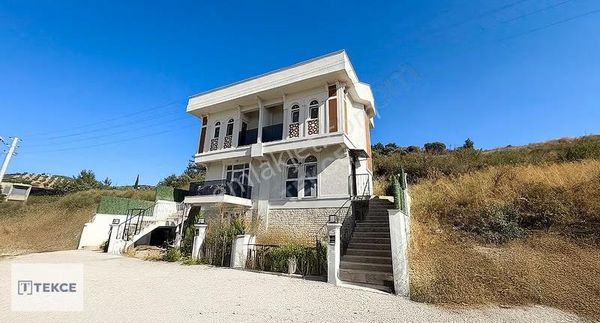 Kuşadası Davutlar'da Cazip Fiyatlı Yarı Müstakil Villa | Tekce