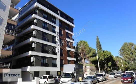 Muratpaşa Üçgen Mahallesinde Balkonlu 2+1 Kiralık Daire | Tekce