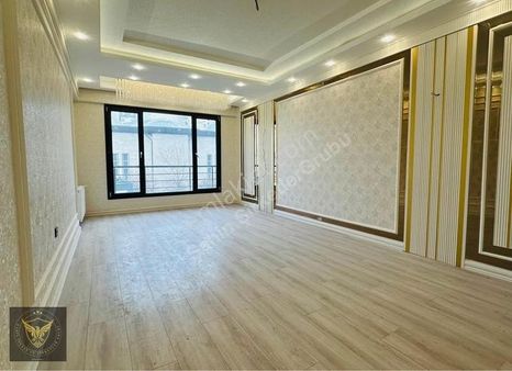 Beylikdüzü'nde Merkezi Konumda Metrobüse Yakın 3+1 Lüx Dairemiz