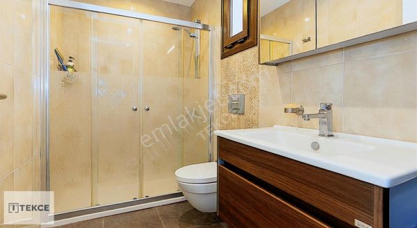 Çeşme Alaçatı'nın Kalbinde Havuzlu Tam Müstakil Villa | Tekce