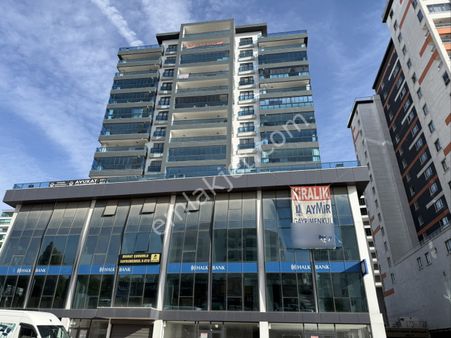 Çözüm Emlak’tan Ulubey Mahallesin’de 3+1 Ebeyn Banyolu Kapalı Garajlı 8. Katta 150m2 Kiralık Daire