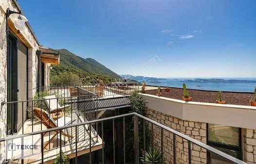 Kaş Sarıbelende Müştemilatlı Enerji Bağımsız Villa | Tekce