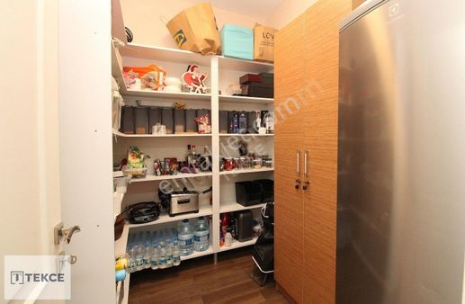 Karamürsel'de Havuz Ve Türk Hamamlı Bahçeli Çiftlik Evi | Tekce