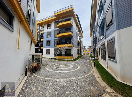 Dora'dan İkizçay'da Ayrı Mutfak Ara Kat 2+1 Satılık Sıfır Daire