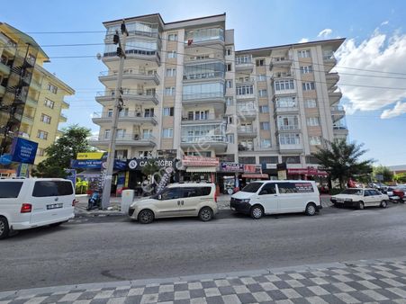 Ana Cadde Migros Karşısı Satılık Çok Geniş 3+1 Daire