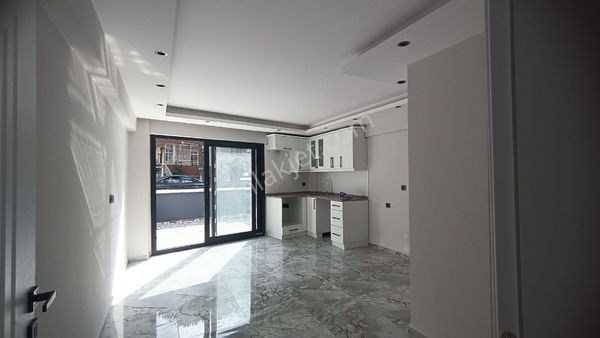 Life Gayrimenkul'den Lüks Yapılı Önde Terası Mevcut Yatırıma Uygun Satılık 2+1 Dairw