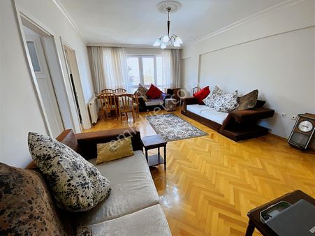 Dutluk Metroya 500m Mesafede Sevimli Sokakta 3+1 Güneybatı Cephe