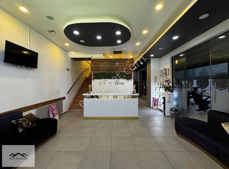 Perlavista Avm Karşısında Devirli Full Ekipmanlı Güzellik Salonu