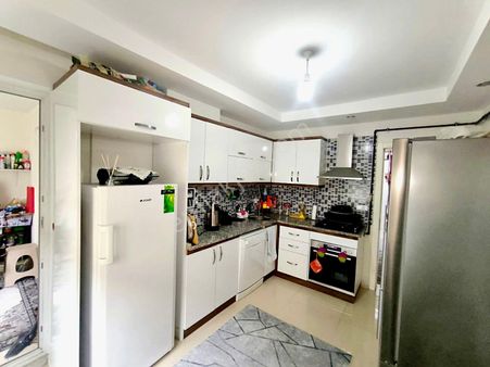 Kaplanlar Cami Yakını 9 Yaşında Asansörlü Yapı Denetimli Daire