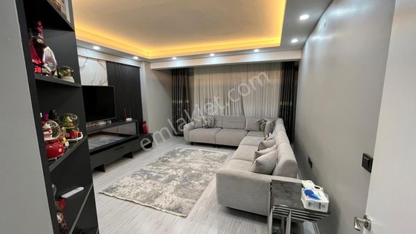 Rw Milyon'dan Zincirlikuyu Mahallesi Satılık Ara Kat Daire