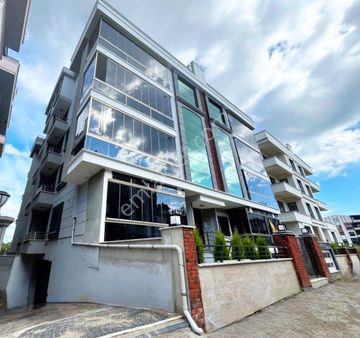 🎀akçay'da Modern Mimari Tasarımı İle Sıfır Ara Kat Ayrı Mutfak Çift Balkon Lüks 2+1 Satılık Daire🎀