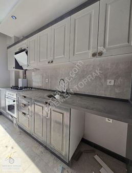 Satılık**ana Cadde Üzeri 2+1 Net 83 M² Daire