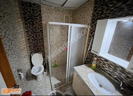 Repa Gayrimenkul Elanur Ateş'ten Havuzlu Sitede Ara Kat 2+1