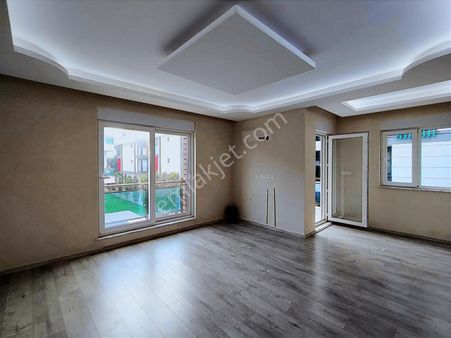 Güzeloba Rauf Denktaş 5 Dk. 2+1 Ayrı Mutfak Site İçerinde Daire