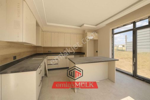 Emlakmülk'ten Süper Lüks ''hemen Taşınabileceğiniz Villa''