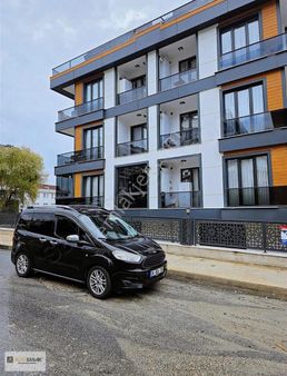 Beylikdüzü Kavaklı Vakıf Sokakta Kiralık 4 + 2 Dubleks Daire