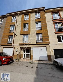 Toprak Emlaktan Şirintepe Mah.de Anadolu Üni Yakını Kiralık 1+1