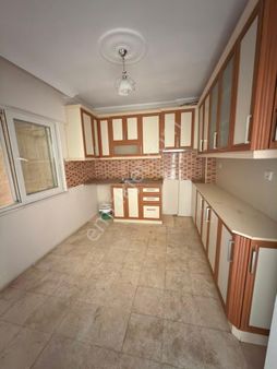 Aydın Nazilli Cumhuriyet Mahallesi – Kiralık 3+1 Daire Kira Bedeli: 10.000 Tl