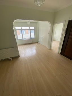 Diyar Gayrimenkul 2+1 Kiralık Merkezi Yerde