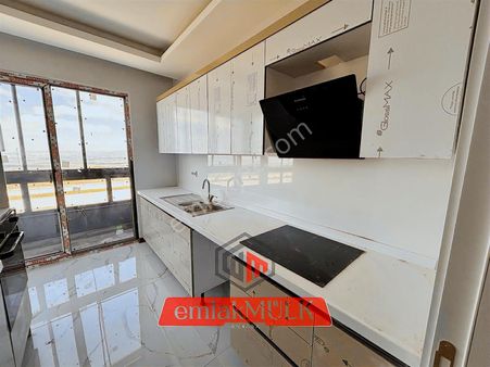 Emlakmülk'ten Kiralık Sıfır 2+1 Daire..!