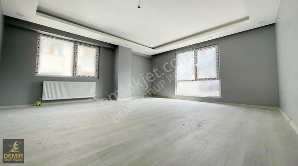 Demir Grup'dan Samandıra Merkez Metro Komşu 1.29 Faiz 2+1 Arakat