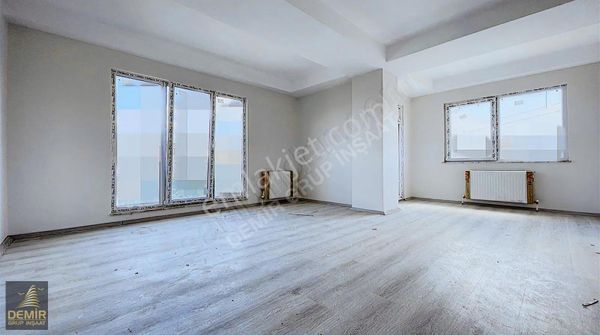 Demir Grup'dan !! Eyüpsultan Merkez Metroya Komşu 4+1 Ç.dublex