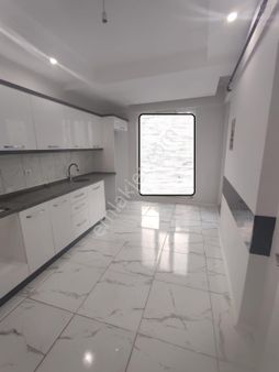 Ender Uysal Gayrimenkulden Pelitlibağ Mahallesin De Satılık 2+1 Balkonlu Asansörlü Daire.