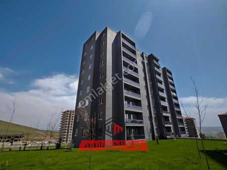 Emlakmülk'ten Üniversiteye Komşu Sıfır Residance Dairesi