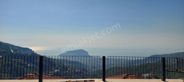Alanya Tepe Mah.full Deniz Manzaralı Villa Tipi 2+1 Daire