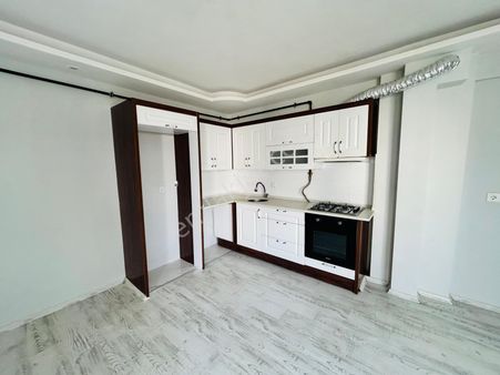 Emlak Center'dan Muradiye Mah Satılık 2+1 Daire