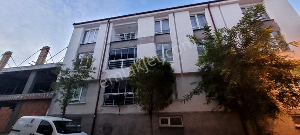 Rw Milyon'dan Çamlıca'da Ara Kat 2+1 95 M2 Satılık Fırsat Daire