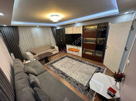 Pusula İnşaattan 7/24 Güvenlikli Otoparklı Ultra Lüks 3+1 Satılık Daire