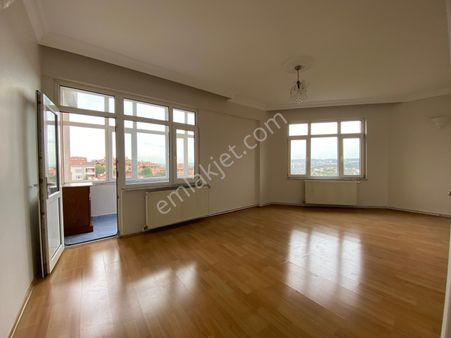 Üsküdar Çengelköy Küçüksu Mah. 'de 3+1 Kiralık Daire