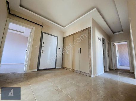 Kadir Dikici'den Ömer Halisdemir Cad Satılık 4+1 Daire