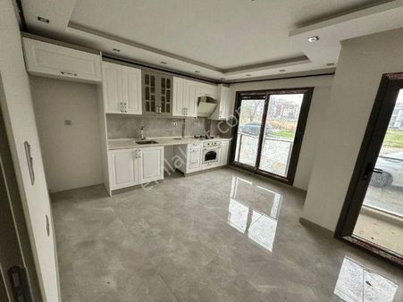 Zeki Emlak'tan Muradiye Mh İstasyon Civarında 2+1 Lüks Daire