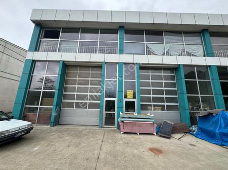 Trabzon Araklı Sanayi'de Satılık Galeri Katlı Dükkan