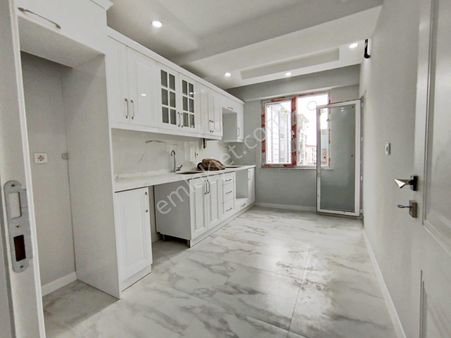 Çobançeşme Mh B.ecevit Bukvar Üzerinde E.banyolu 2+1 Sıfır Arakat Daire