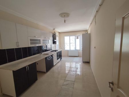 Devlet Hastanesi Arkasında 3+1 Kiralık Daire