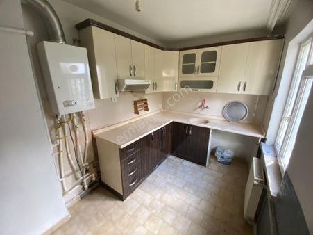 Metroya Çok Yakın Siyasal 3 Sitesi Satılık 3+1 Katta Dublex